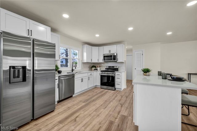 6678 Solon Boulevard, Solon, OH 44139