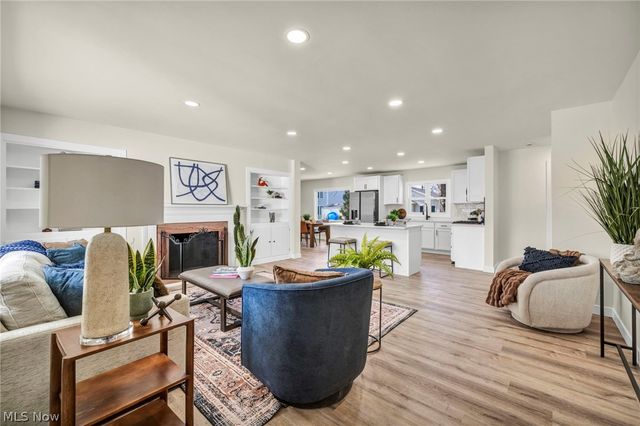 6678 Solon Boulevard, Solon, OH 44139