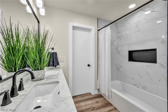 6678 Solon Boulevard, Solon, OH 44139