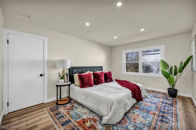 6678 Solon Boulevard, Solon, OH 44139