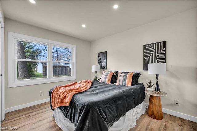 6678 Solon Boulevard, Solon, OH 44139