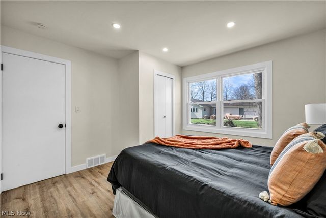 6678 Solon Boulevard, Solon, OH 44139