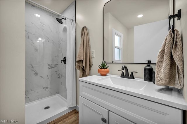 6678 Solon Boulevard, Solon, OH 44139