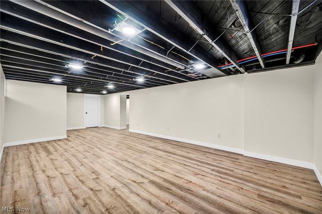 6678 Solon Boulevard, Solon, OH 44139