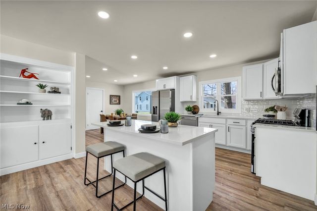 6678 Solon Boulevard, Solon, OH 44139