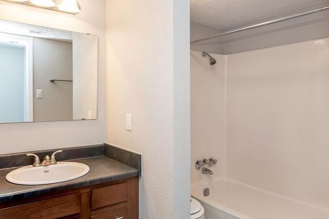 7201 Wood Hollow Drive 322, Austin, TX 78731
