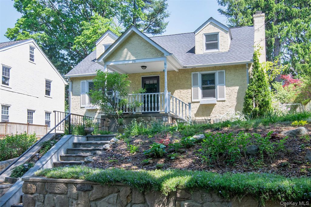 26 Riverview Avenue, Tarrytown, NY 10591