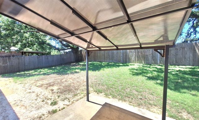 953 Hannah Way, Dallas, TX 75253
