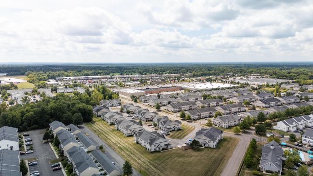 355 Oxford Oak Drive, Blacklick, OH 43004