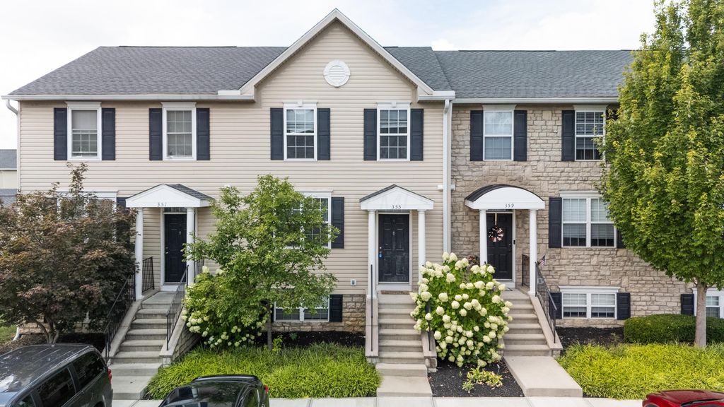 355 Oxford Oak Drive, Blacklick, OH 43004