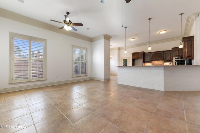 4 Rue Orleans, Long Beach, MS 39560