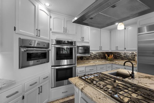 1801 Arroyo Dr, Auburn, CA 95603