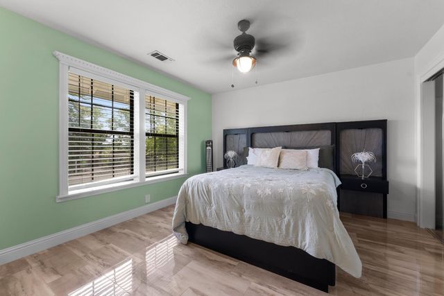 1801 Arroyo Dr, Auburn, CA 95603