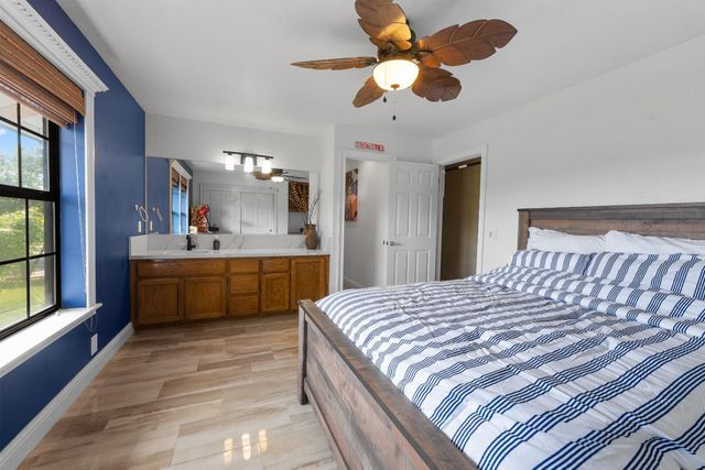 1801 Arroyo Dr, Auburn, CA 95603