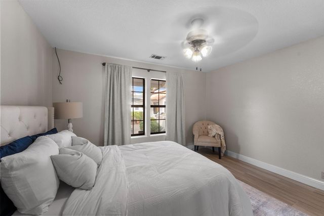 1801 Arroyo Dr, Auburn, CA 95603