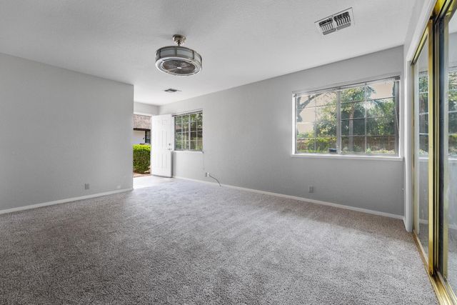 1801 Arroyo Dr, Auburn, CA 95603