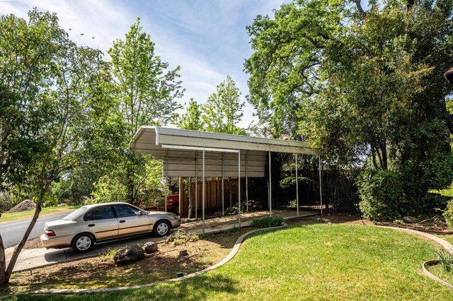 1801 Arroyo Dr, Auburn, CA 95603