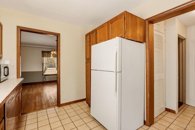 2450 N Charles Street, Saginaw, MI 48602