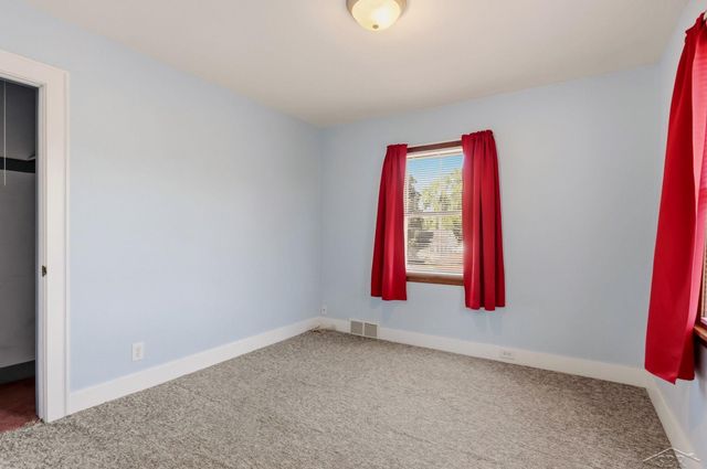 2450 N Charles Street, Saginaw, MI 48602