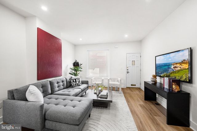 2148 S GARNET ST, Philadelphia, PA 19145