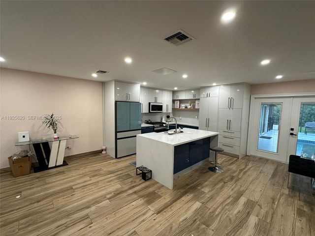 19741 Eagle Nest Rd, Cutler Bay, FL 33157