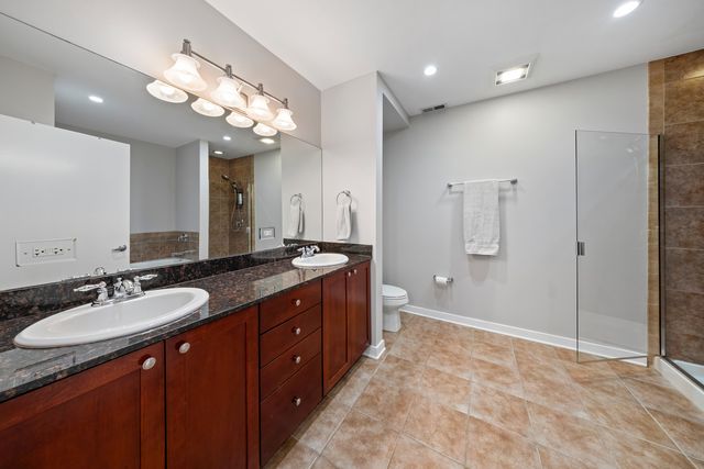 3550 W MONTROSE Avenue 308, Chicago, IL 60618