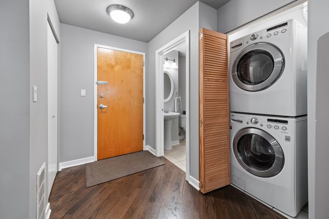 3550 W MONTROSE Avenue 308, Chicago, IL 60618