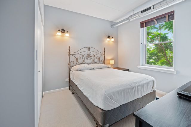 3550 W MONTROSE Avenue 308, Chicago, IL 60618