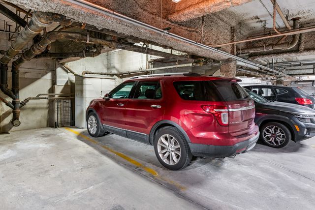 3550 W MONTROSE Avenue 308, Chicago, IL 60618