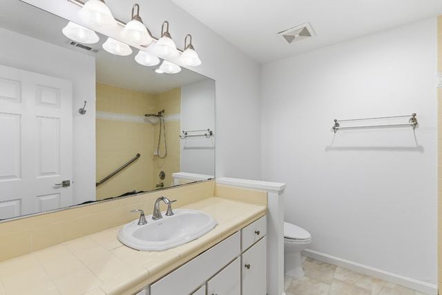 50 Nottingham Pl Place, Clayton, CA 94517