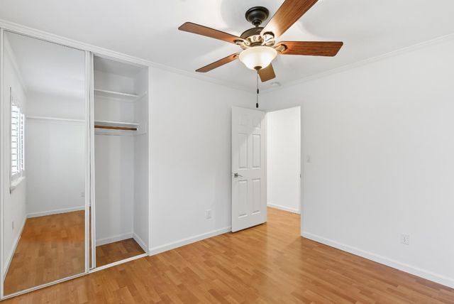 50 Nottingham Pl Place, Clayton, CA 94517