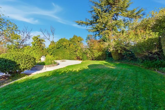 50 Nottingham Pl Place, Clayton, CA 94517