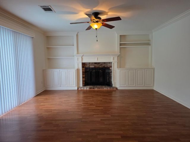 50 Nottingham Pl Place, Clayton, CA 94517