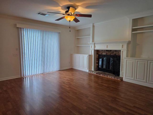 50 Nottingham Pl Place, Clayton, CA 94517