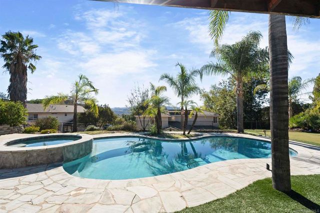 24534 Rutherford Rd, Ramona, CA 92065