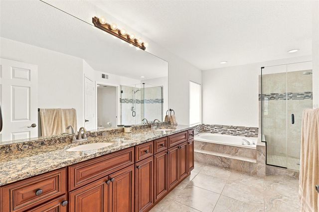 13494 FALCON POINTE DRIVE, Orlando, FL 32837