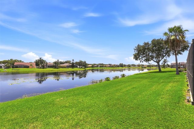 13494 FALCON POINTE DRIVE, Orlando, FL 32837