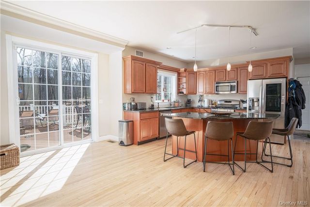 56 Benjamin Meadow Road, Tuxedo Park, NY 10987