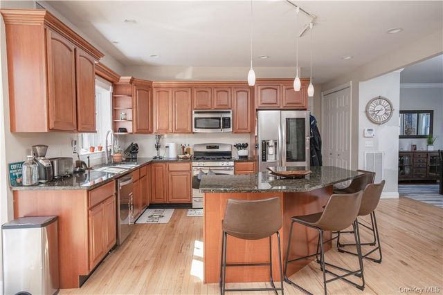 56 Benjamin Meadow Road, Tuxedo Park, NY 10987