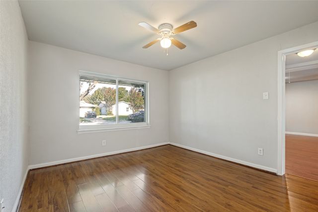 13520 Mount Castle Drive, Farmers Branch, TX 75234