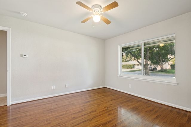 13520 Mount Castle Drive, Farmers Branch, TX 75234