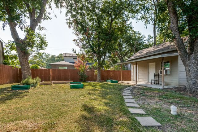 13520 Mount Castle Drive, Farmers Branch, TX 75234