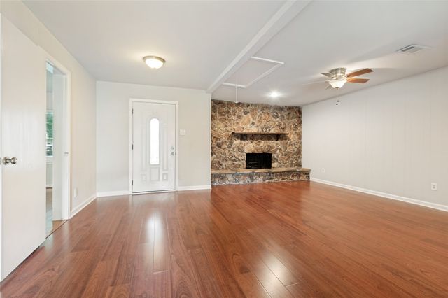 13520 Mount Castle Drive, Farmers Branch, TX 75234