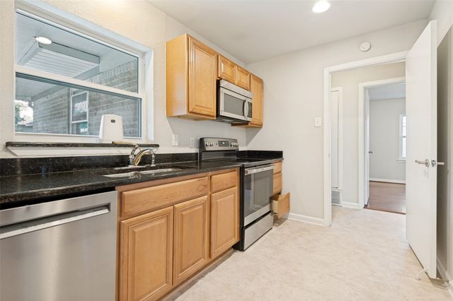 13520 Mount Castle Drive, Farmers Branch, TX 75234