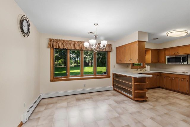 7631 W 5 Mile ROAD, Franksville, WI 53126