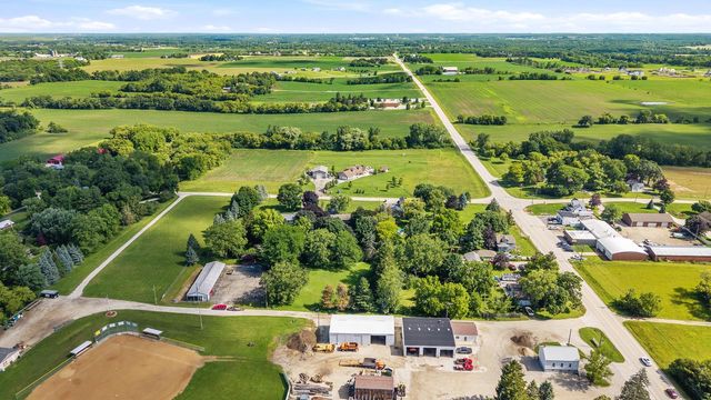 7631 W 5 Mile ROAD, Franksville, WI 53126