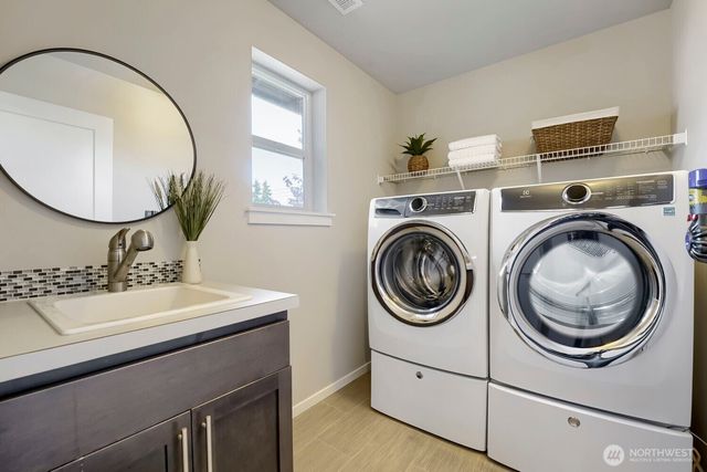 13521 NE 128th Place, Kirkland, WA 98034