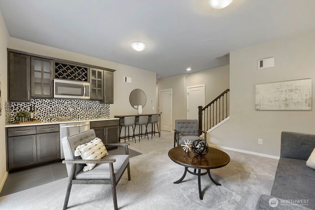 13521 NE 128th Place, Kirkland, WA 98034
