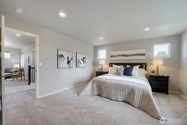 13521 NE 128th Place, Kirkland, WA 98034