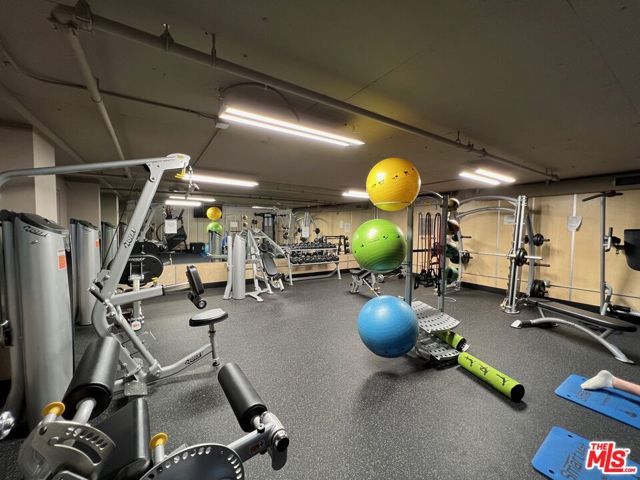 10982 Roebling Avenue 511, Los Angeles, CA 90024